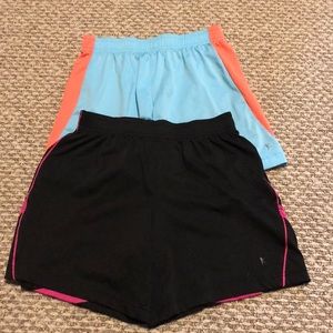 Bundle of 2 danskin shorts for girls